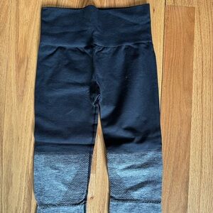 Lulu lemon crop leggings size 4